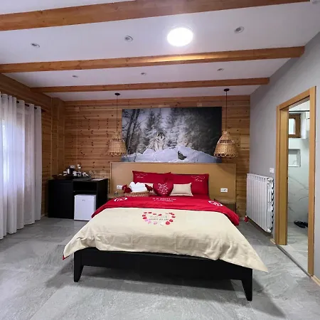 Pensión Gurra Theth