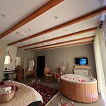 Gurra Konukevi 3*
