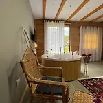 Konukevi Gurra 3*