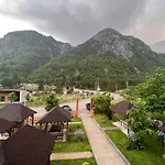 Gurra Konukevi Theth